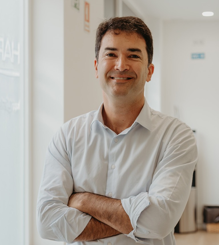 Dr. Mateus Neves